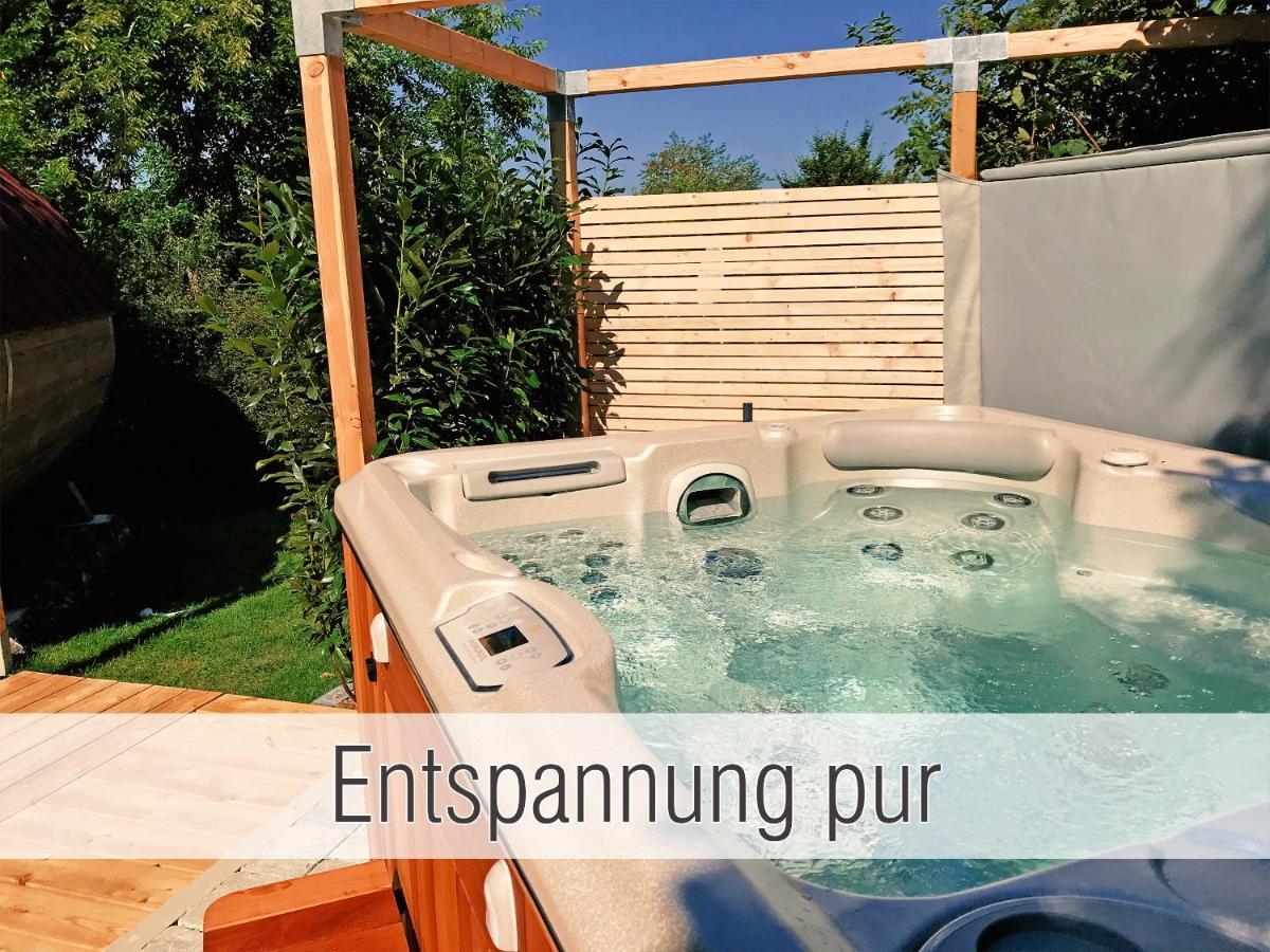 Huette41: Ganze Huette Nah Am See Mit Privatem Whirlpool, Sauna. Umzaeunt. Валдкирхен Екстериор снимка